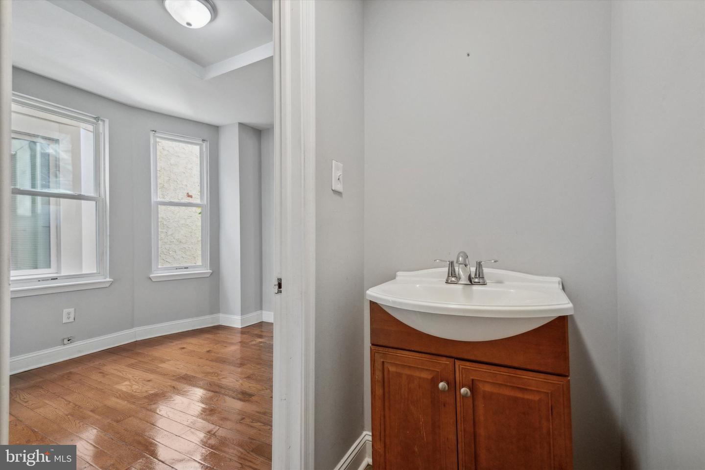 5834 Master St Property Photo 5