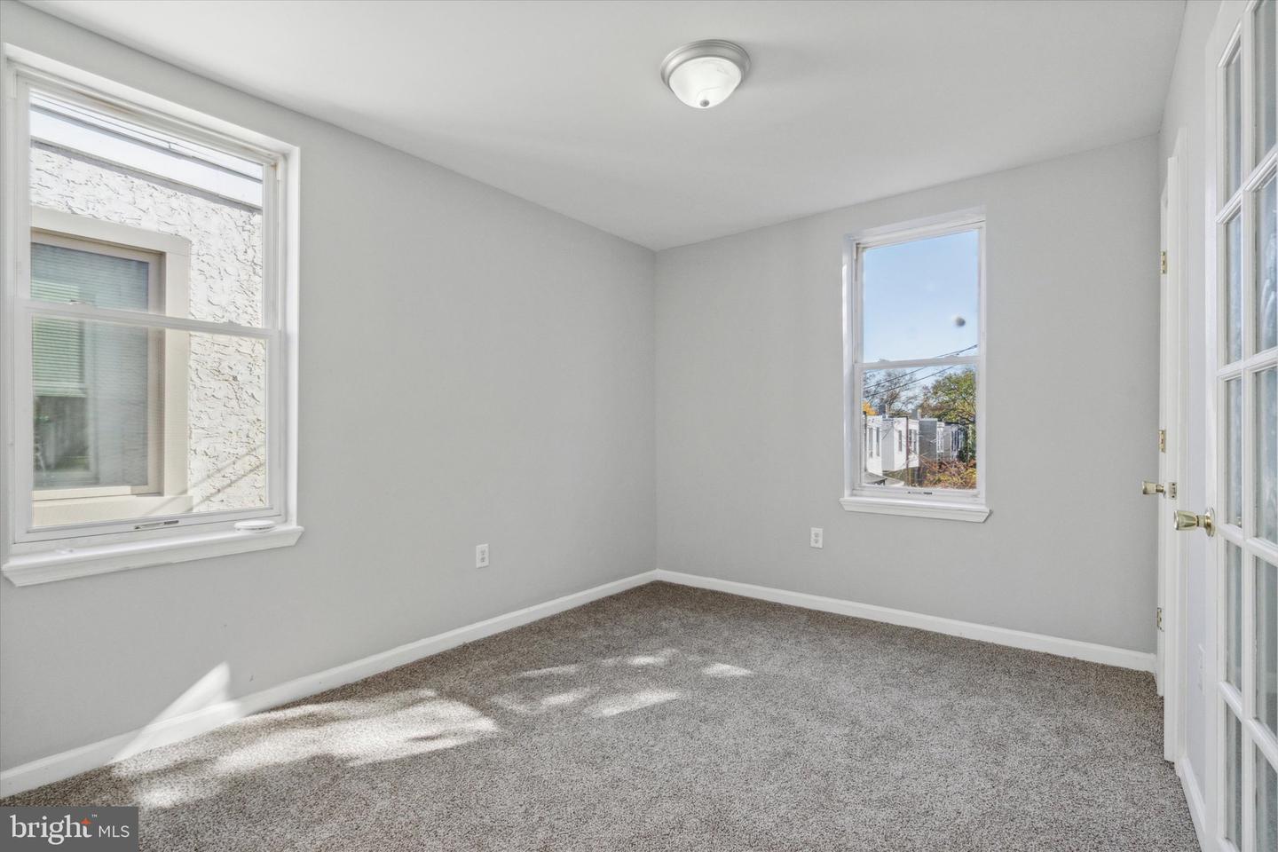 5834 Master St Property Photo 10