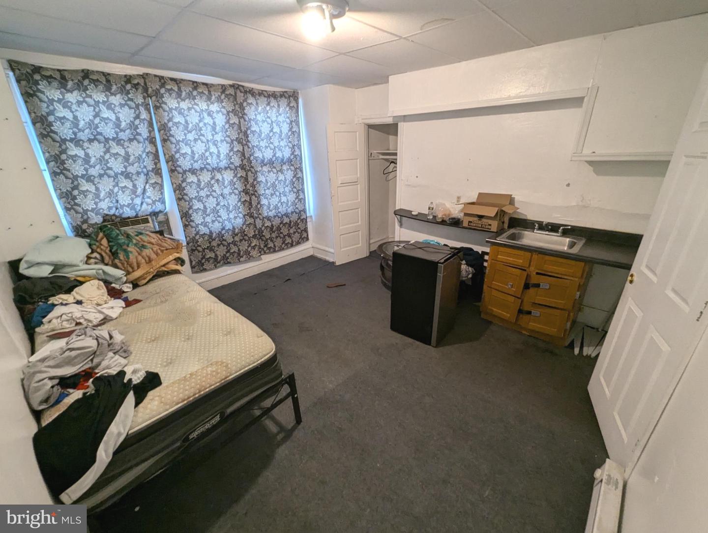 6000 Chester Ave Property Photo 17