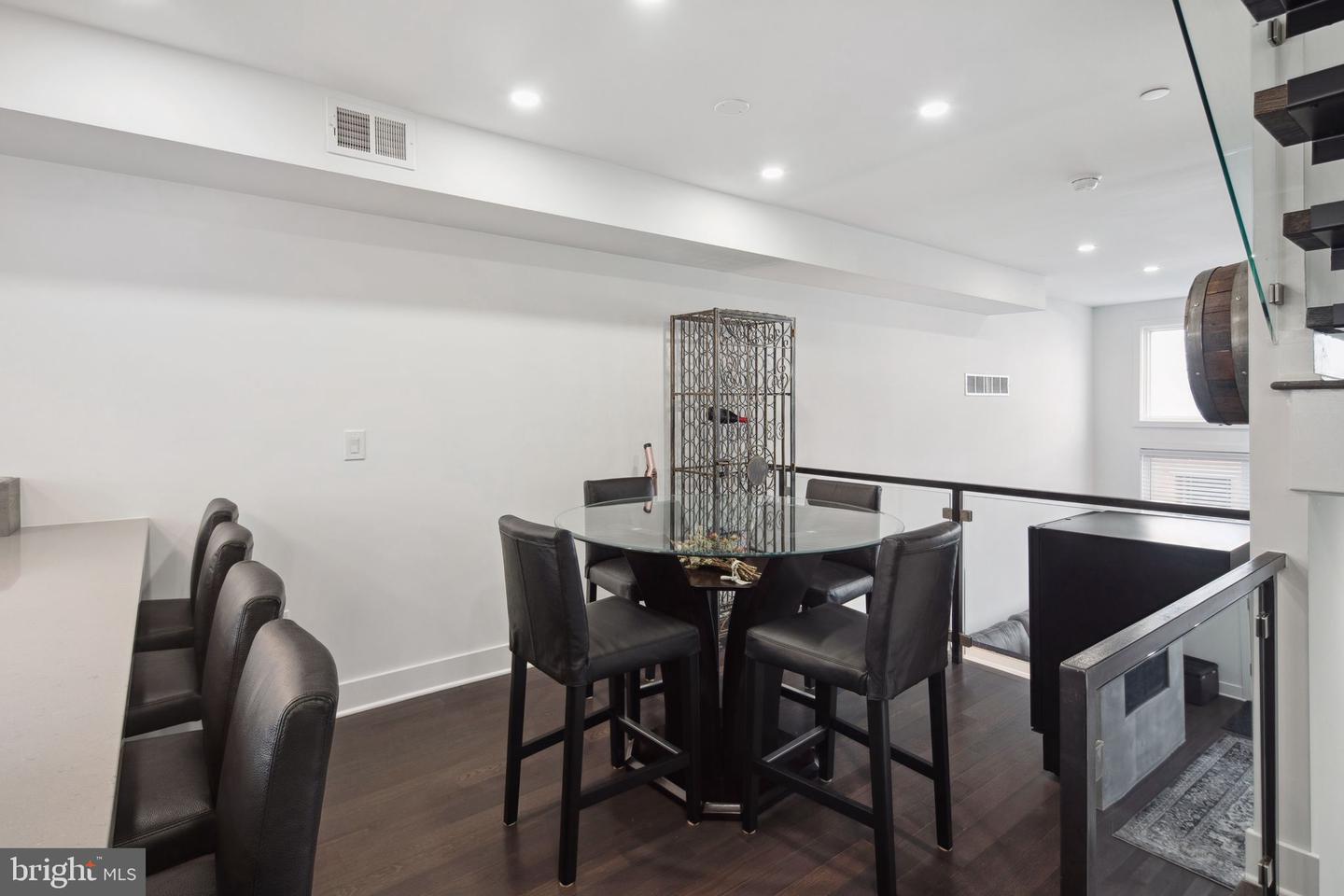 1315 S Capitol Street Property Photo 5