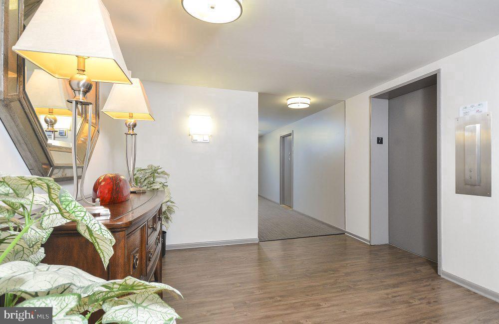 515 W Chelten Ave #1b-1501 Property Photo 29