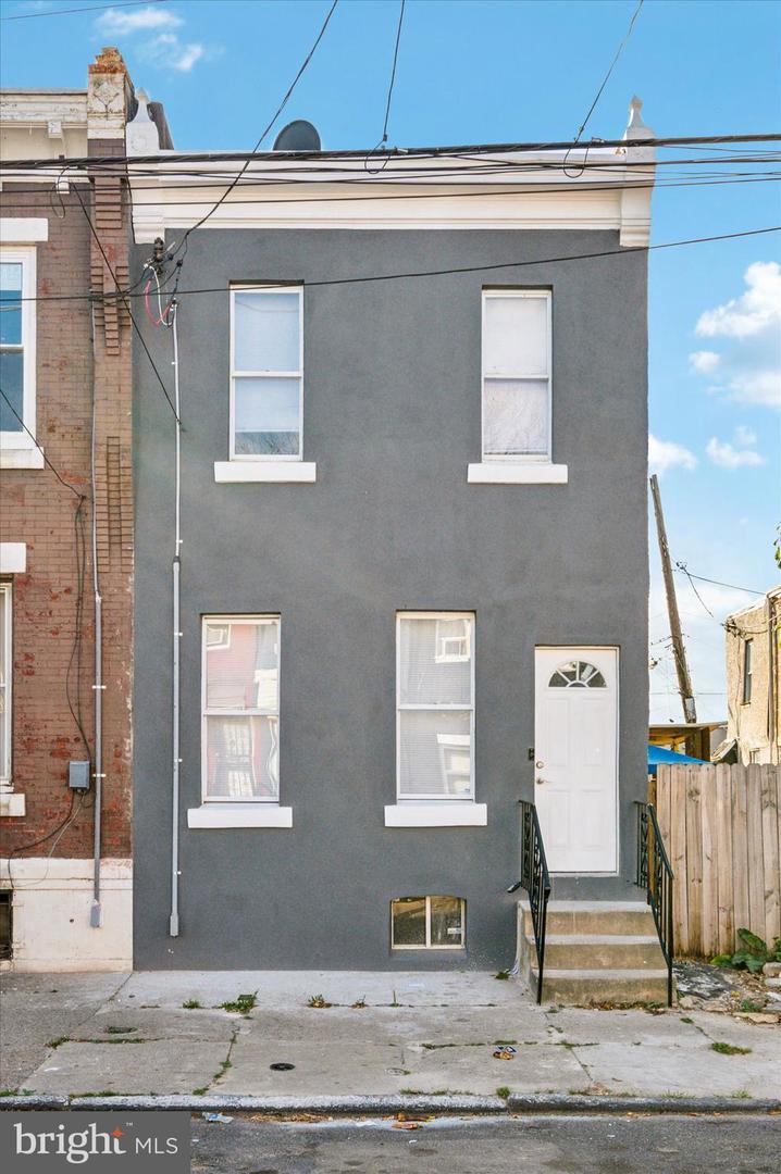 2732 W York St Property Photo 1