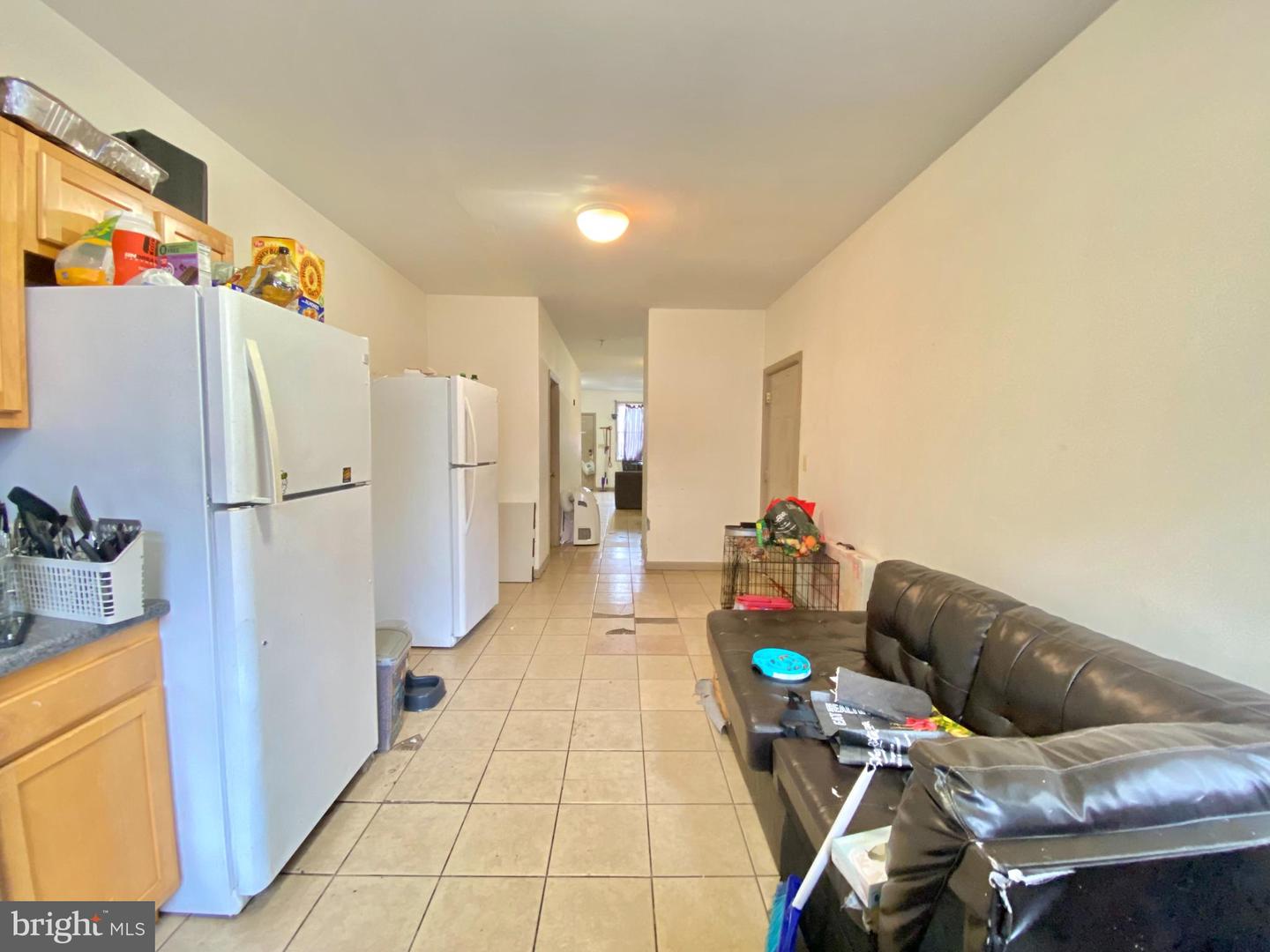 2156 N Carlisle St Property Photo 4