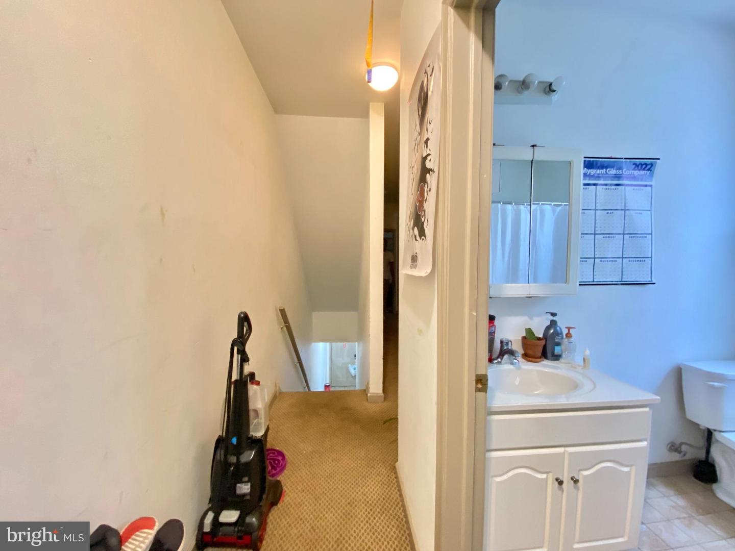 2156 N Carlisle St Property Photo 14