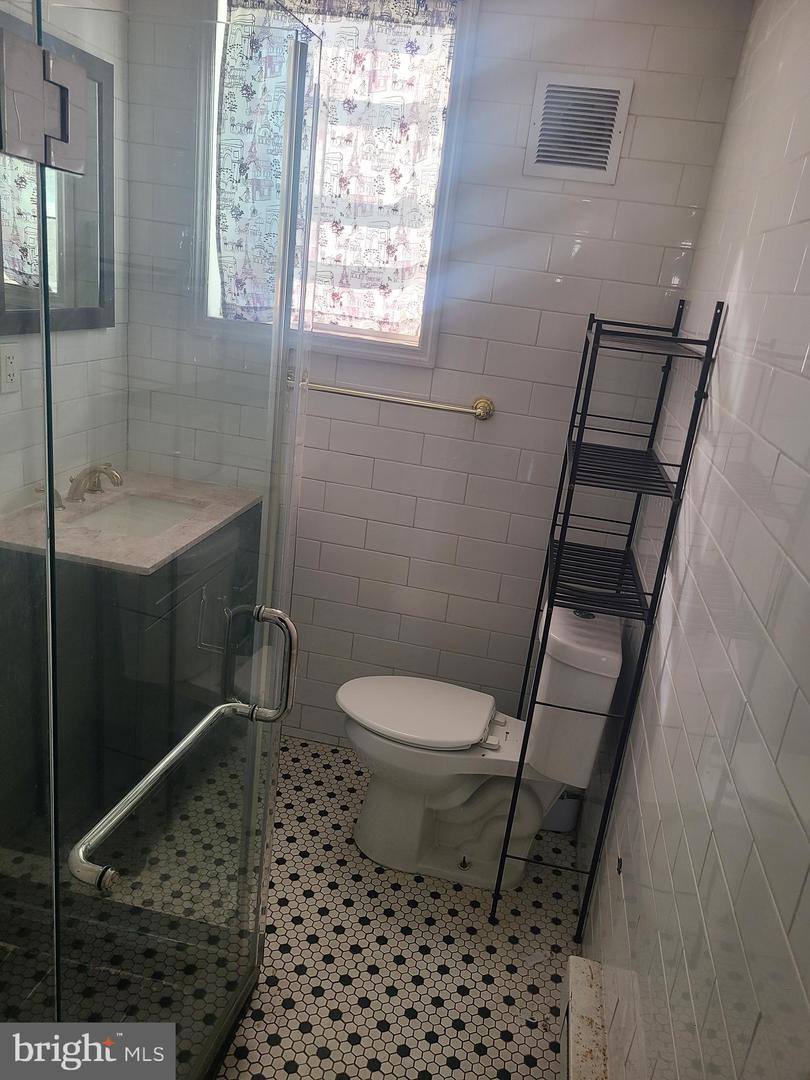1814 S 20th St Property Photo 8