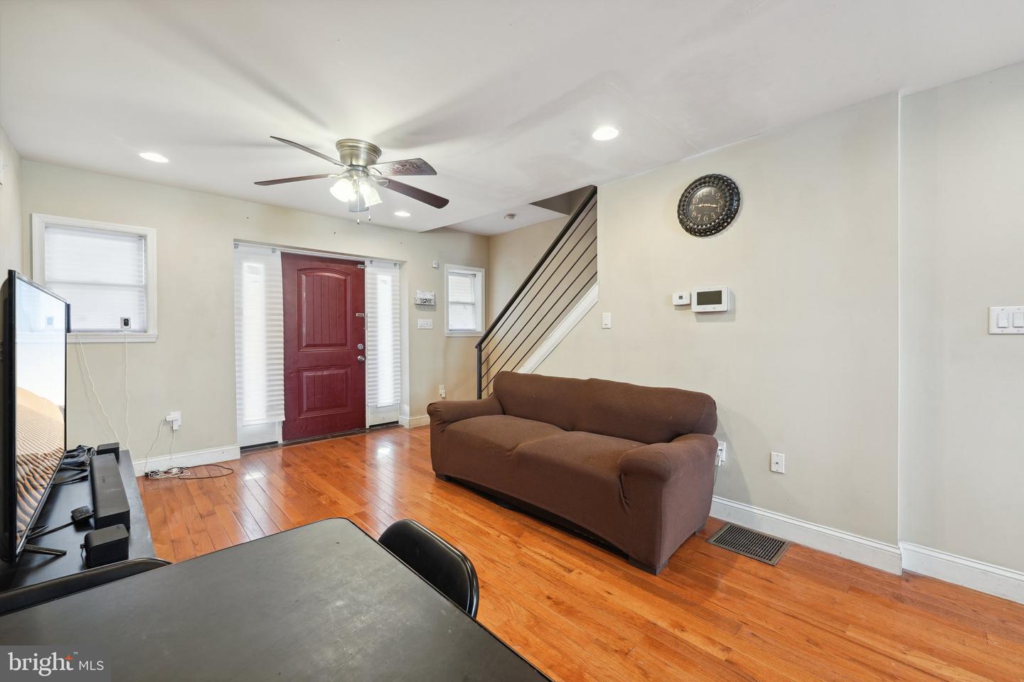 5019 N Franklin St Property Photo 5