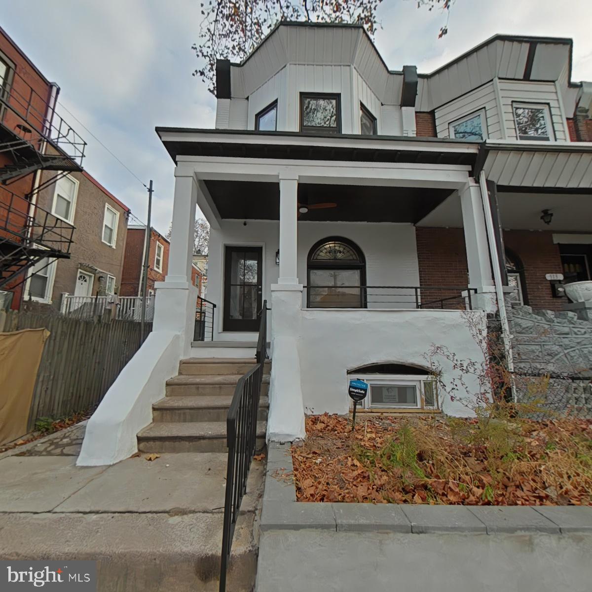 911 S 50th St Property Photo 1