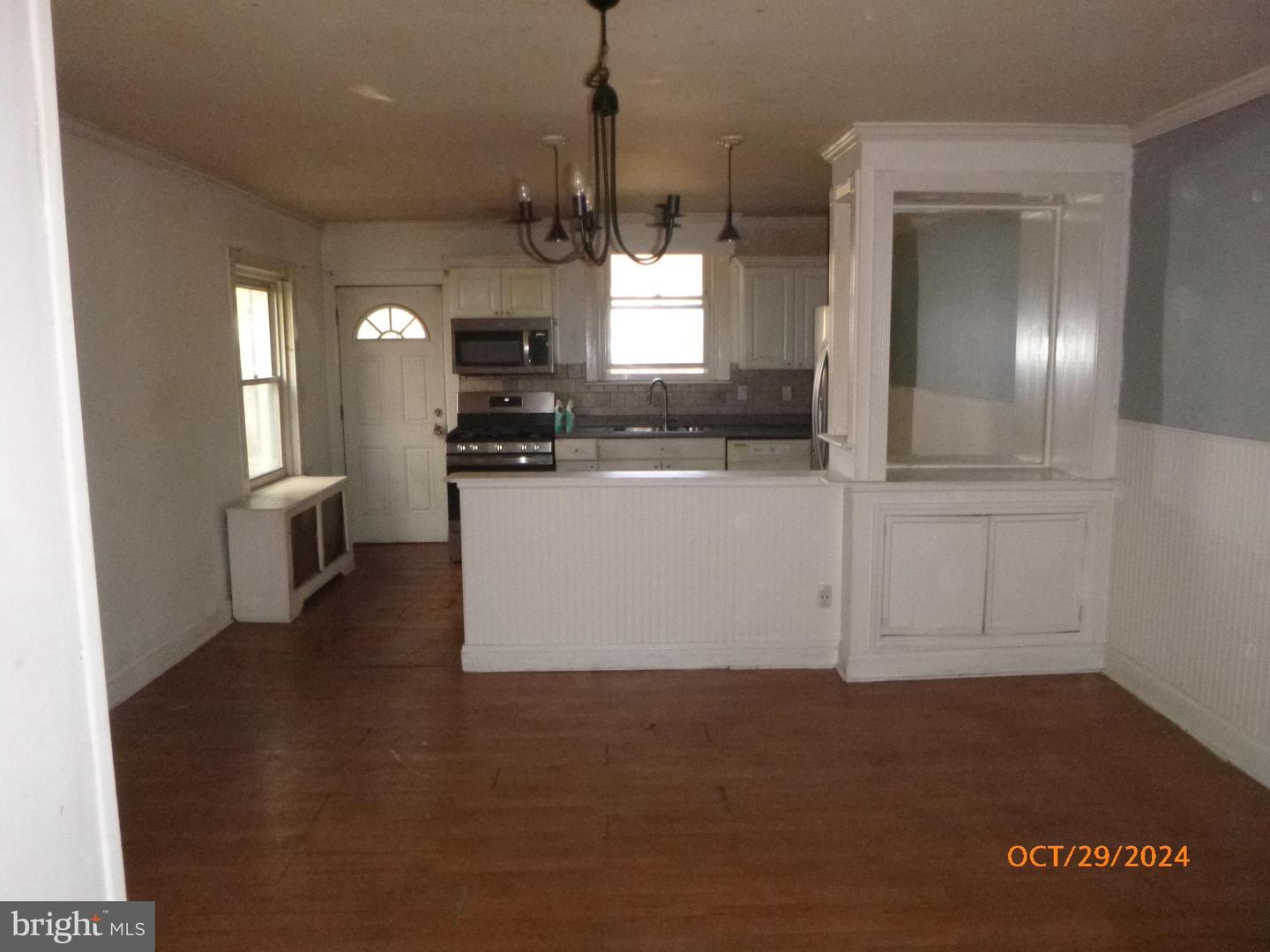 629 Fanshawe St Property Photo 9