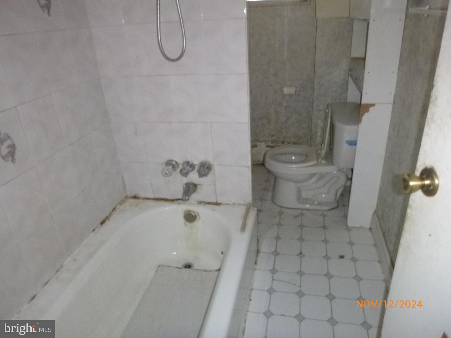 629 Fanshawe St Property Photo 13