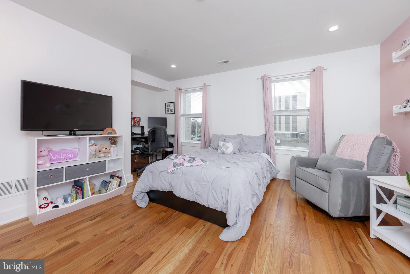 938-40 N Marshall St #3 Property Photo 9