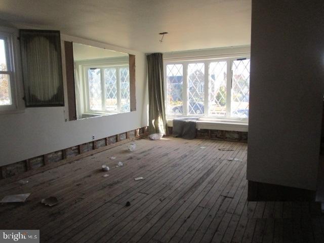 8816 Bradford St Property Photo 11