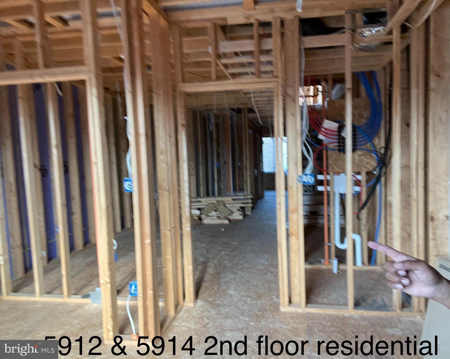 5912 N Broad St Property Photo 3