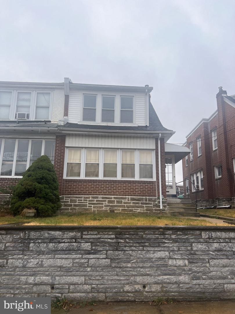 1914 Hartel Ave Property Photo