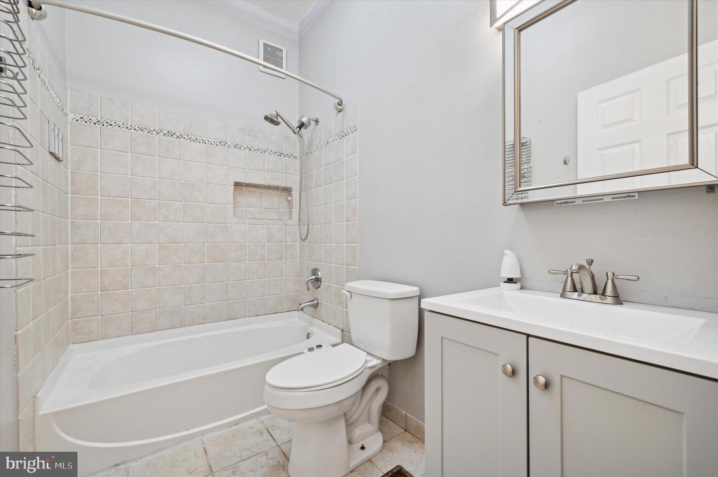 4915 Market St Property Photo 13