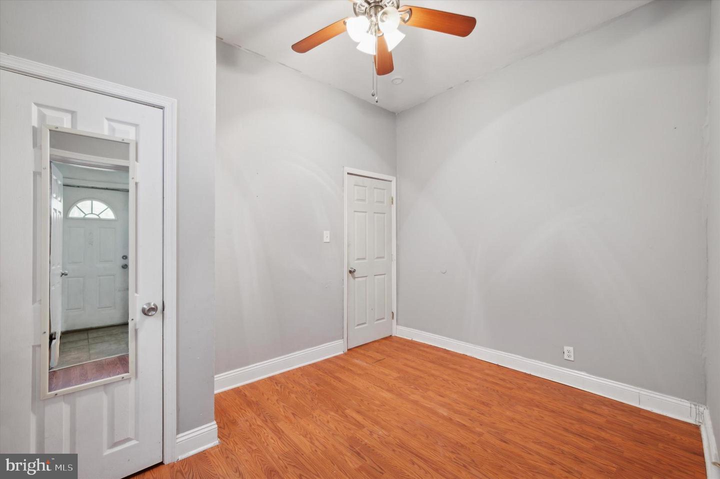 4915 Market St Property Photo 19