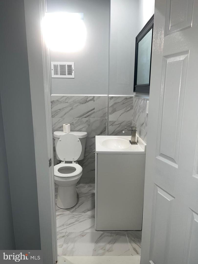 4228 N Hicks St Property Photo 20