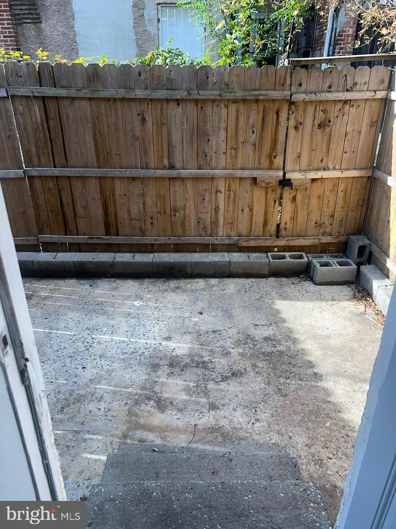 4228 N Hicks St Property Photo 30