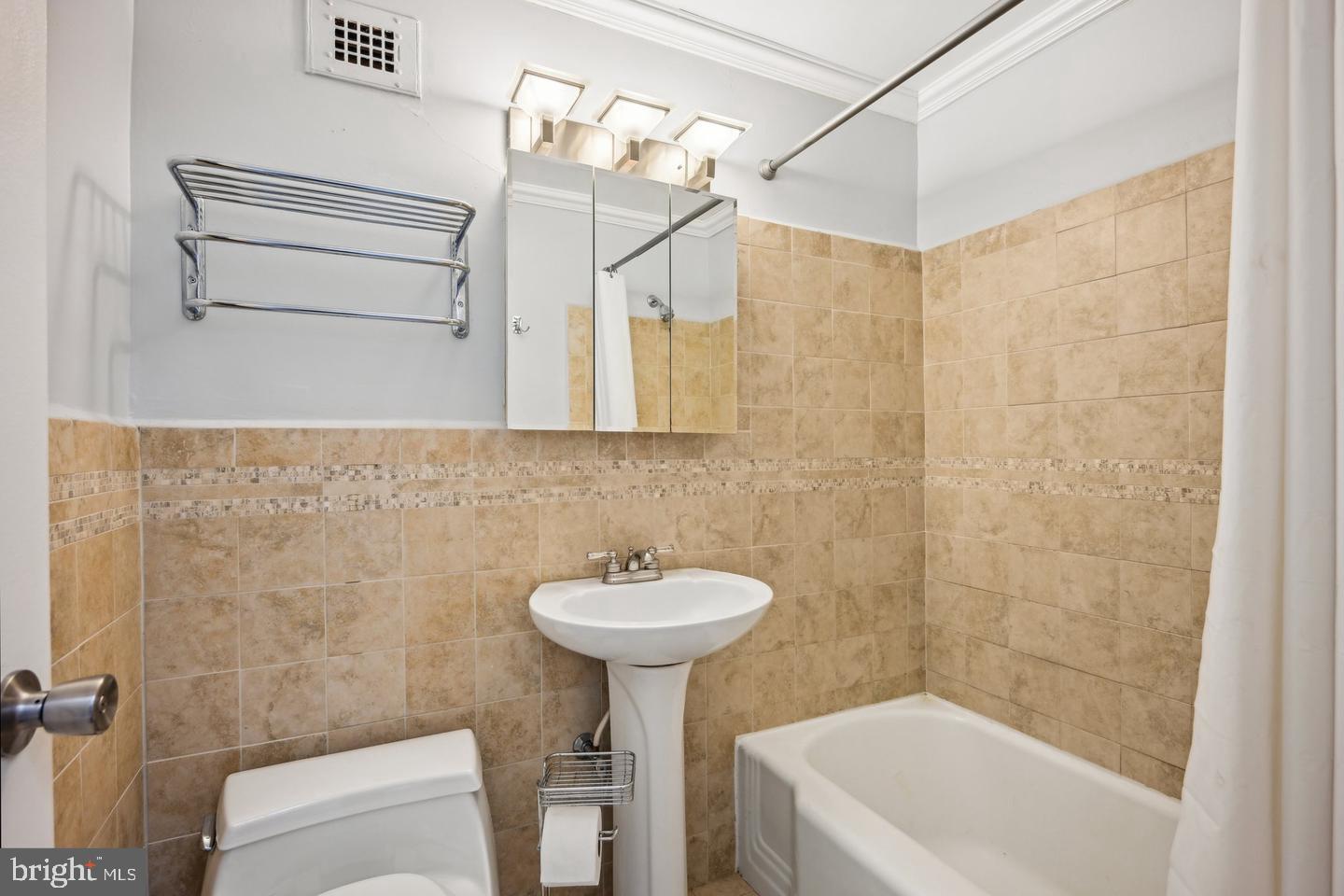 1810-18 Rittenhouse Sq #1407 Property Photo 7