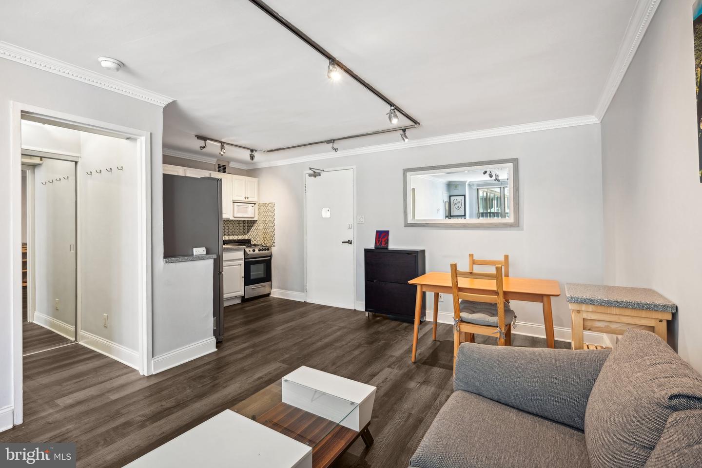 1810-18 Rittenhouse Sq #1407 Property Photo 15