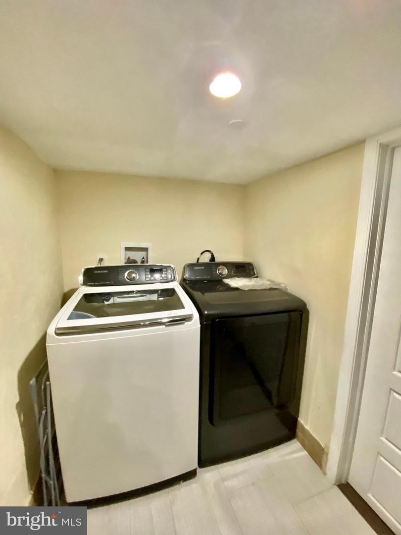 2221 N Park Ave #1 Property Photo 13