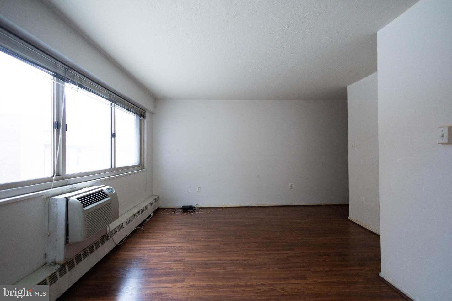 2101-17 Chestnut St #401 Property Photo 1