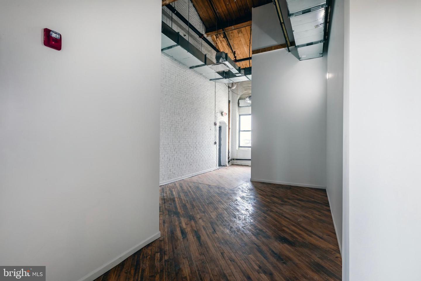 426-36 E Allegheny Ave #510 Property Photo 6