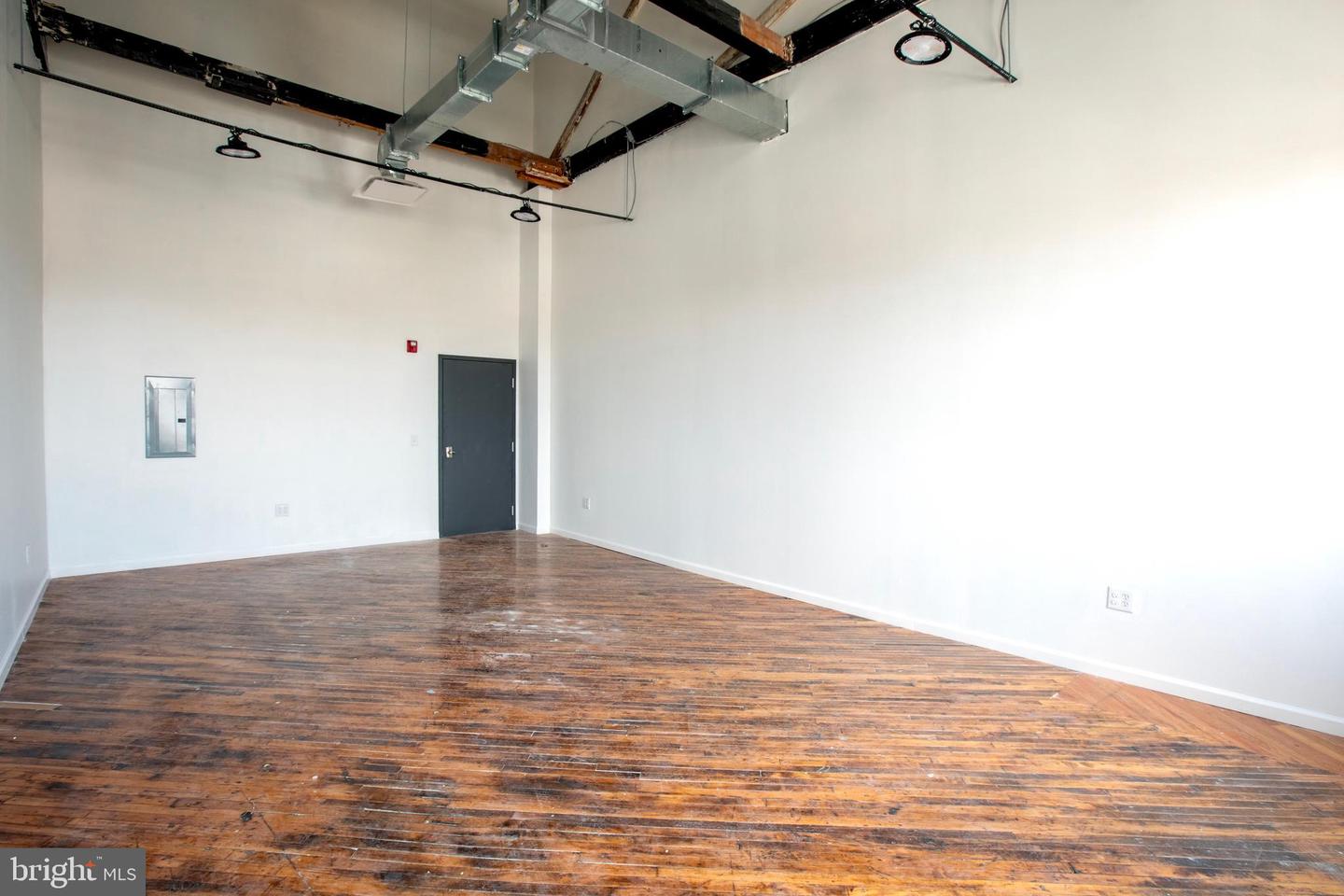 426-36 E Allegheny Ave #510 Property Photo 8