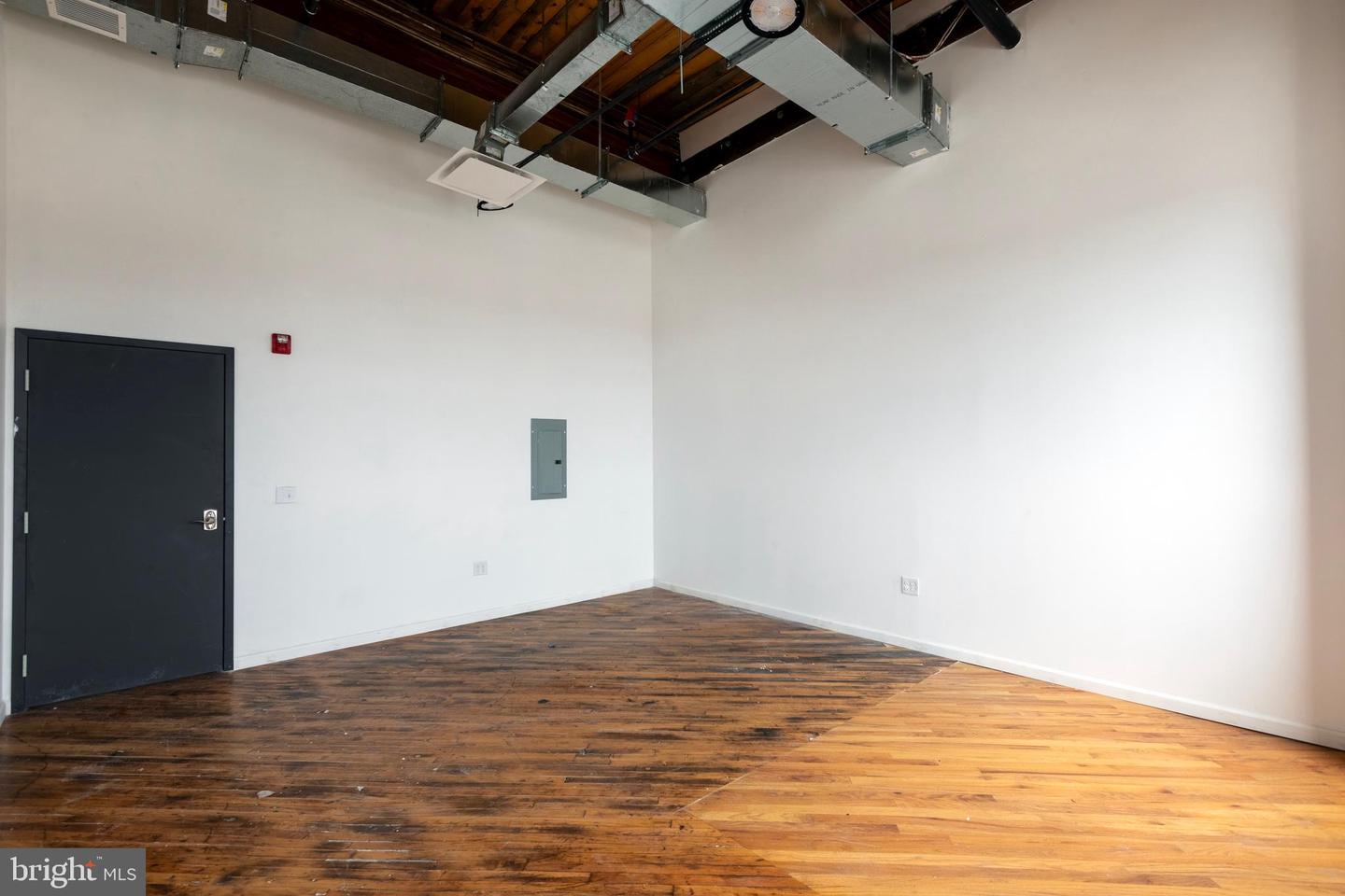 426-36 E Allegheny Ave #510 Property Photo 10