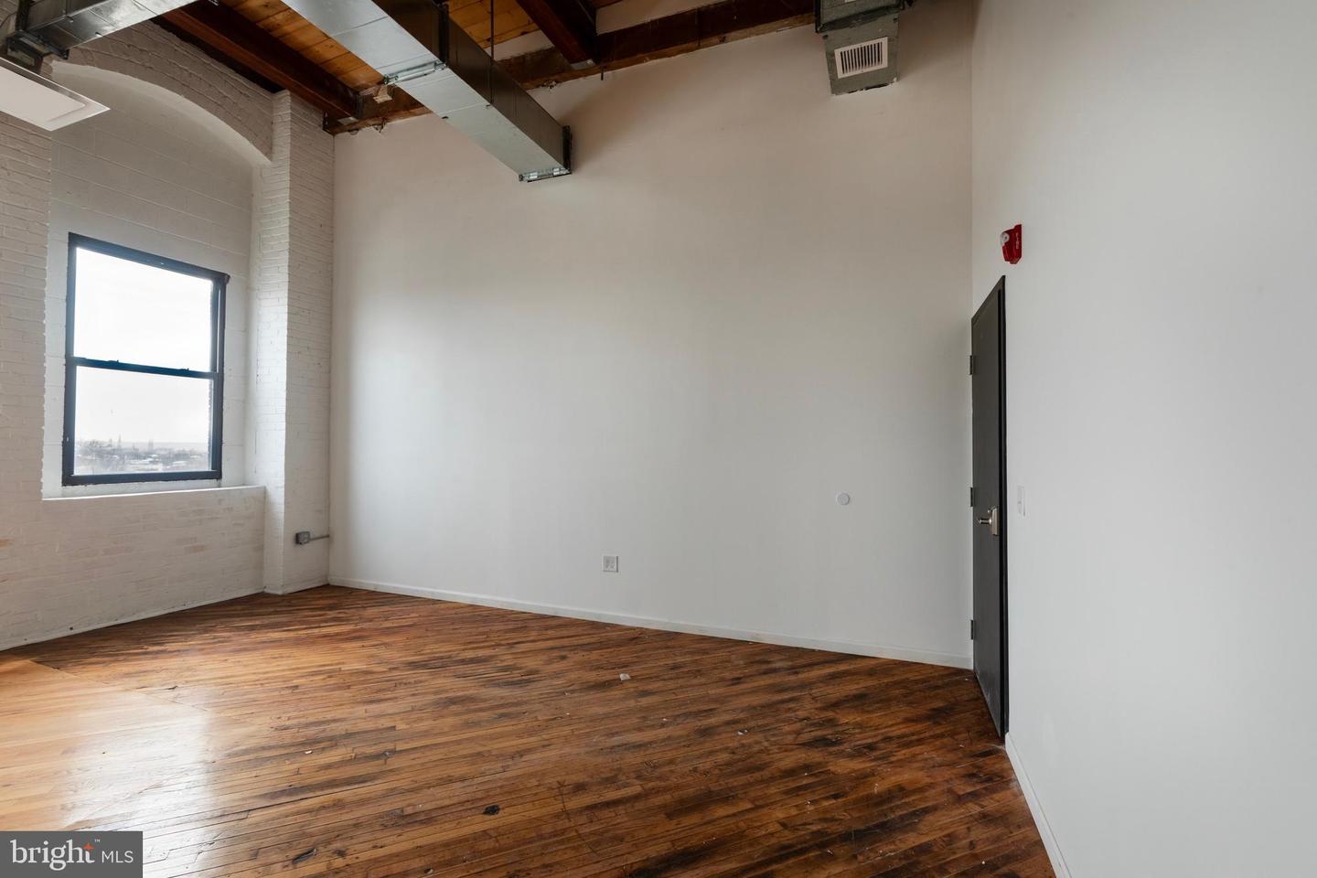 426-36 E Allegheny Ave #510 Property Photo 16
