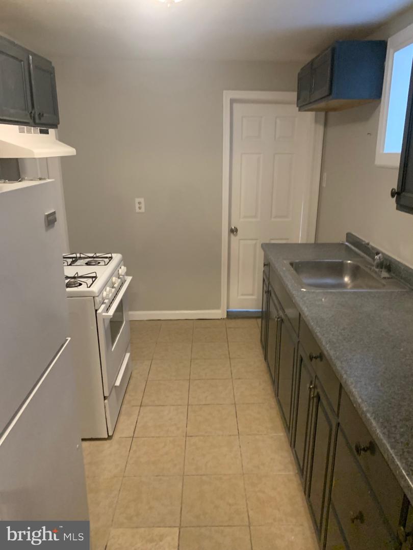 5515 Walton Ave Property Photo 3