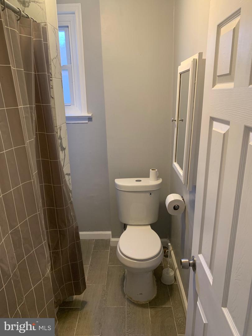 5515 Walton Ave Property Photo 8