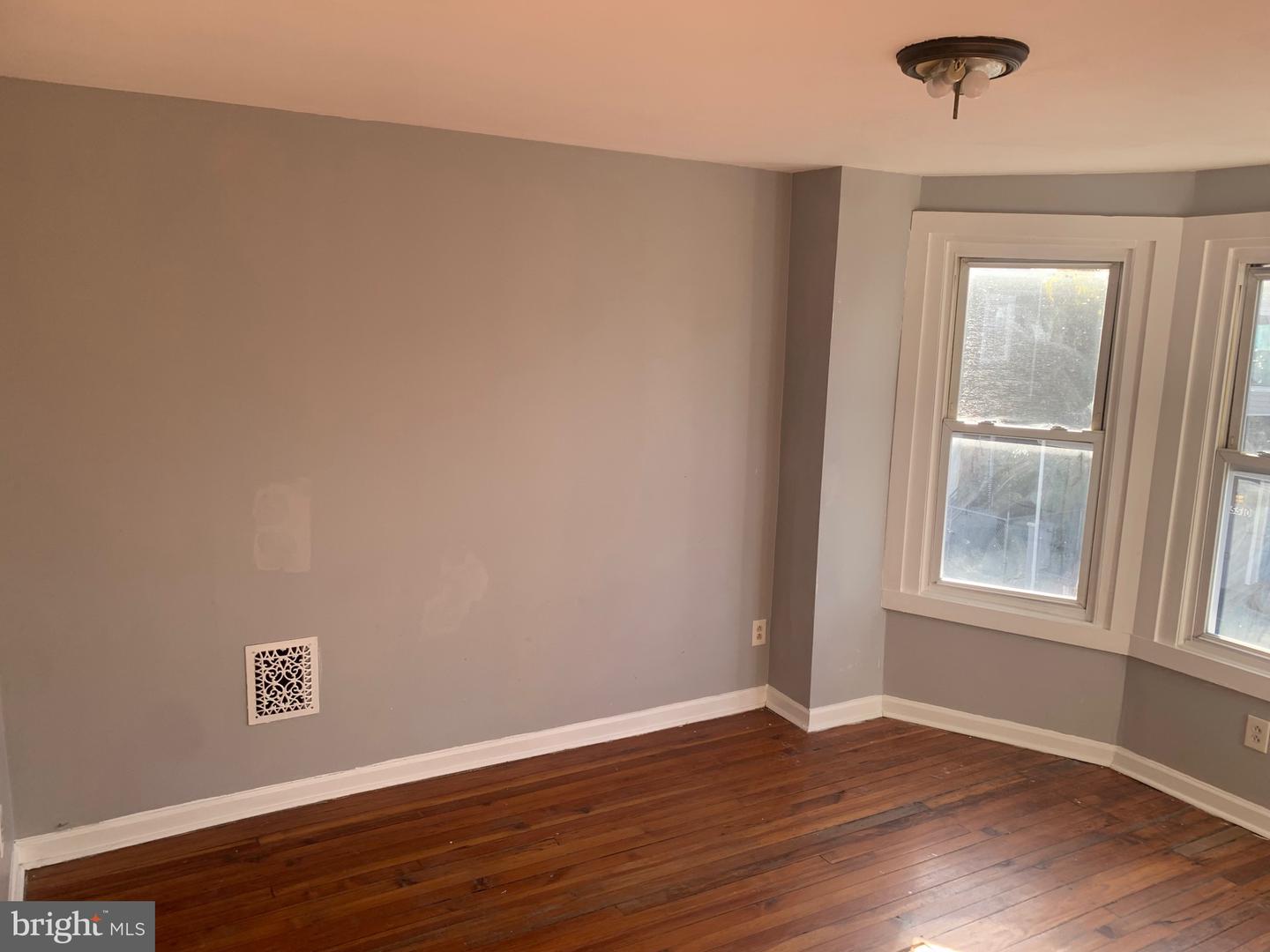 5515 Walton Ave Property Photo 17