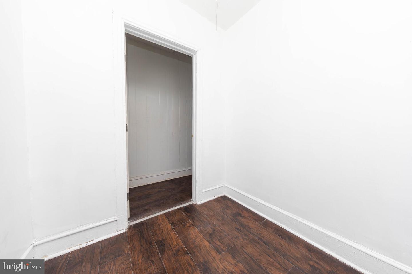 1922 Dennie St Property Photo 18