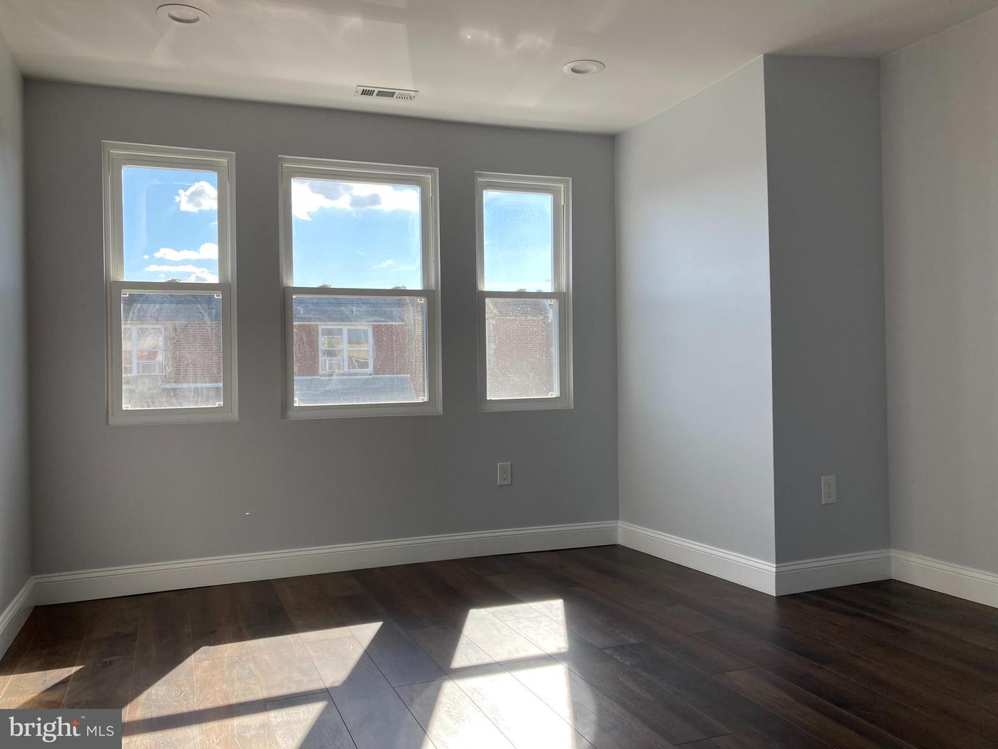 4735 Meridian St Property Photo 22