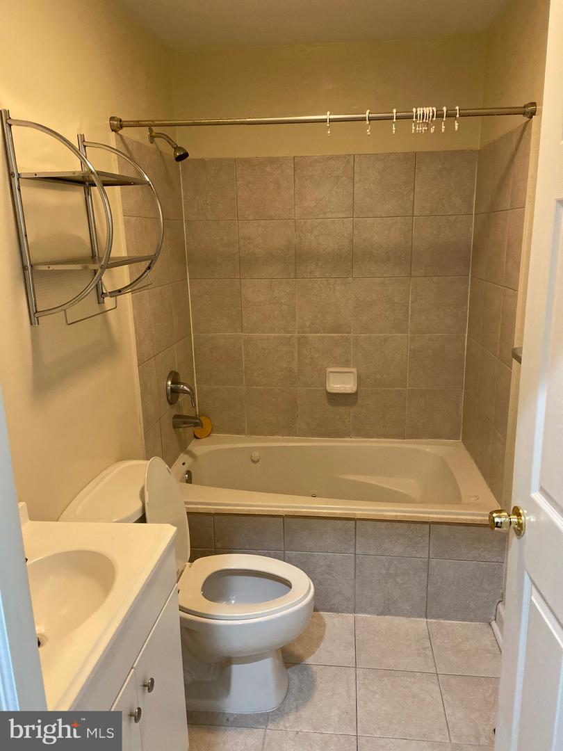 1769 Frankford Ave #1 Property Photo 4