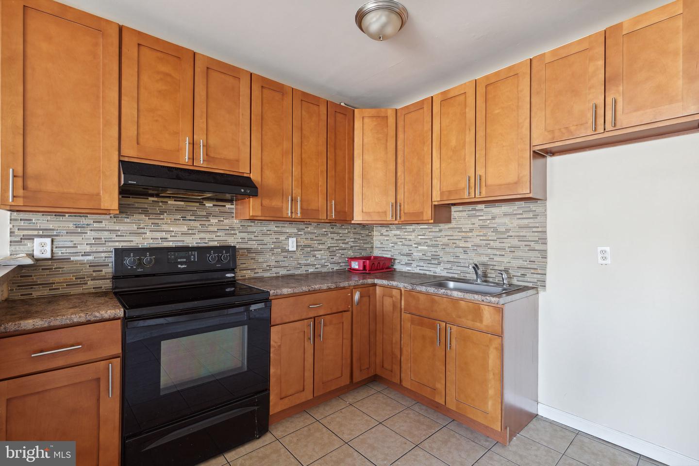 5935 Ogontz Ave Property Photo 16