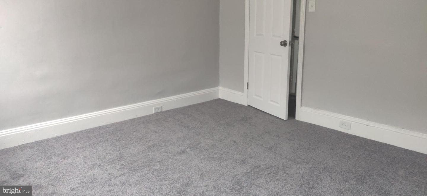 3814 Aspen St Property Photo 6