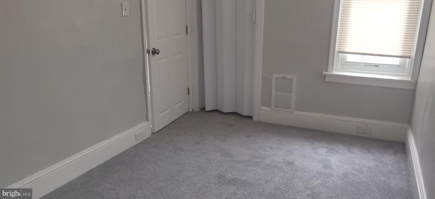 3814 Aspen St Property Photo 7