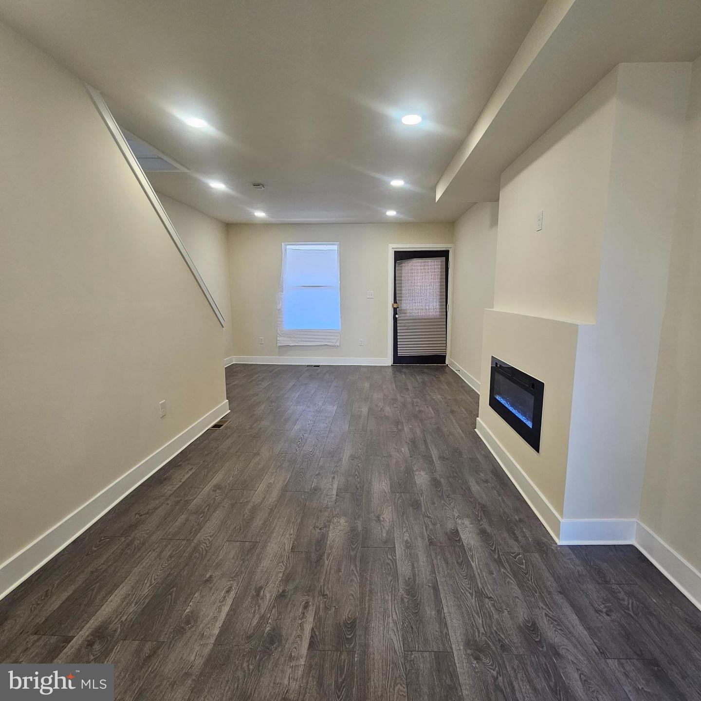 5651 Matthews St Property Photo 7