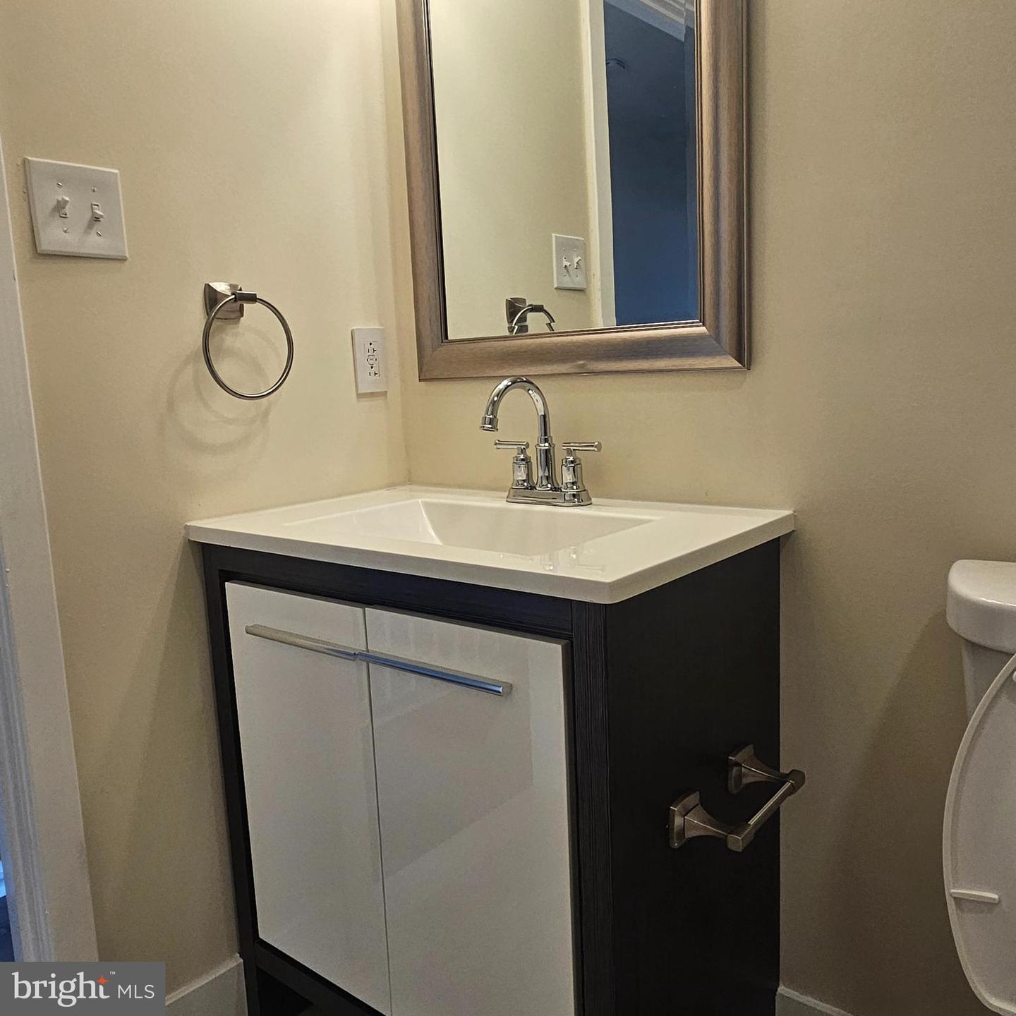 5651 Matthews St Property Photo 14