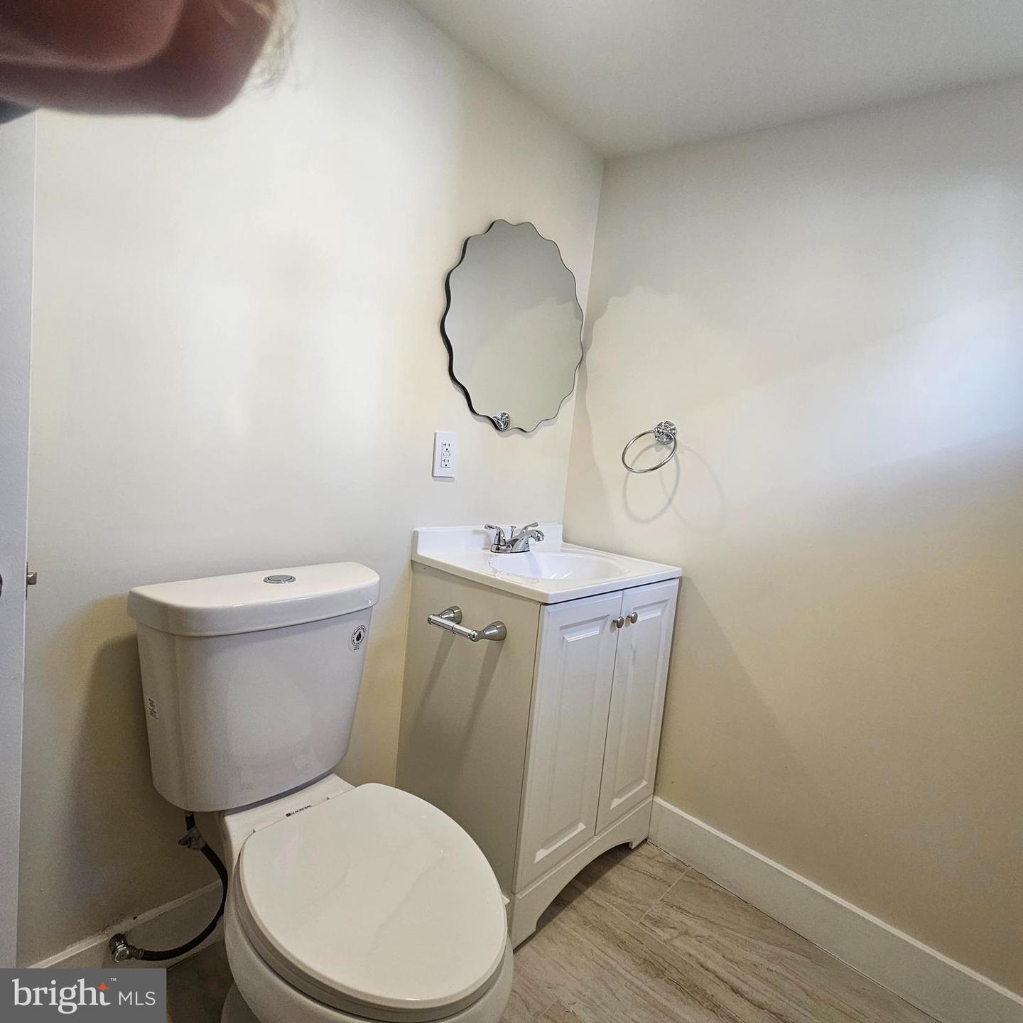 5651 Matthews St Property Photo 16