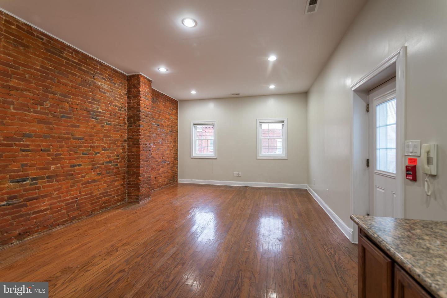 2312 S 12th St #unit 2 Property Photo 4