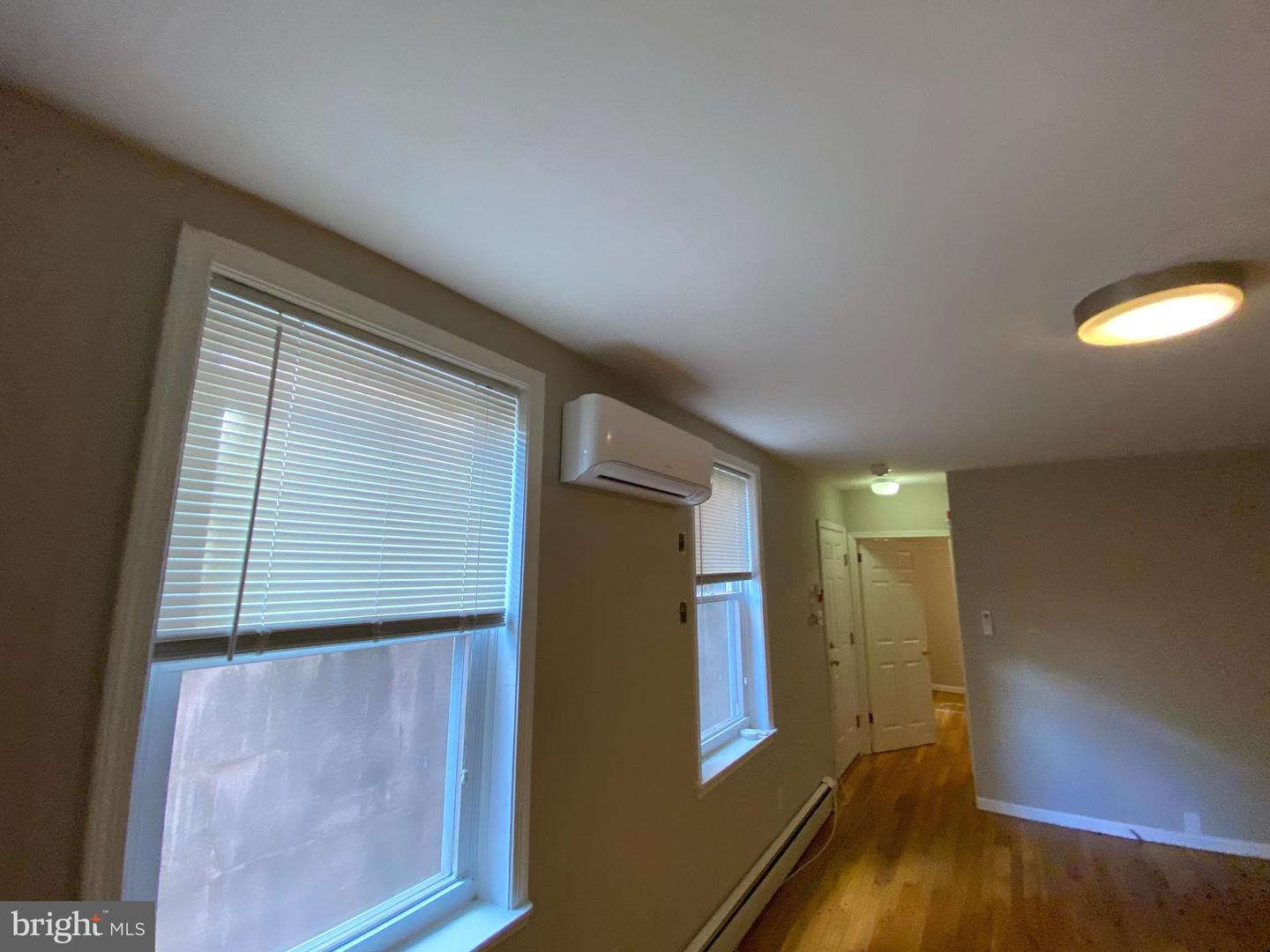 747 S 2nd St Property Photo 15