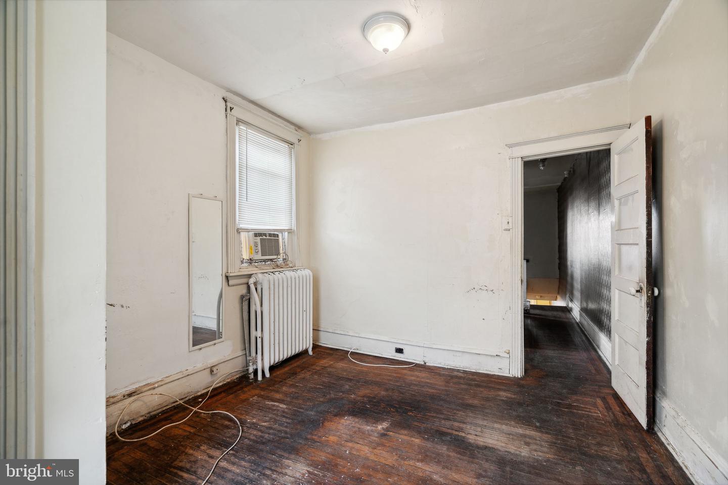 5033 N Smedley St Property Photo 20
