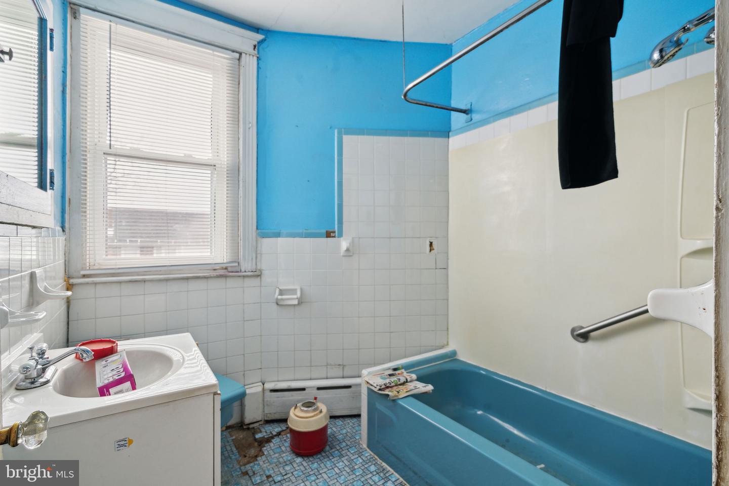 5033 N Smedley St Property Photo 22
