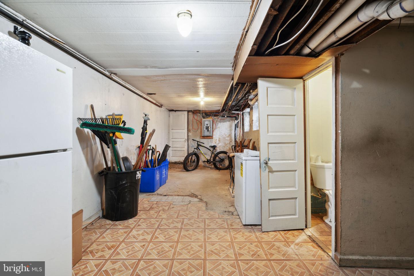5033 N Smedley St Property Photo 37