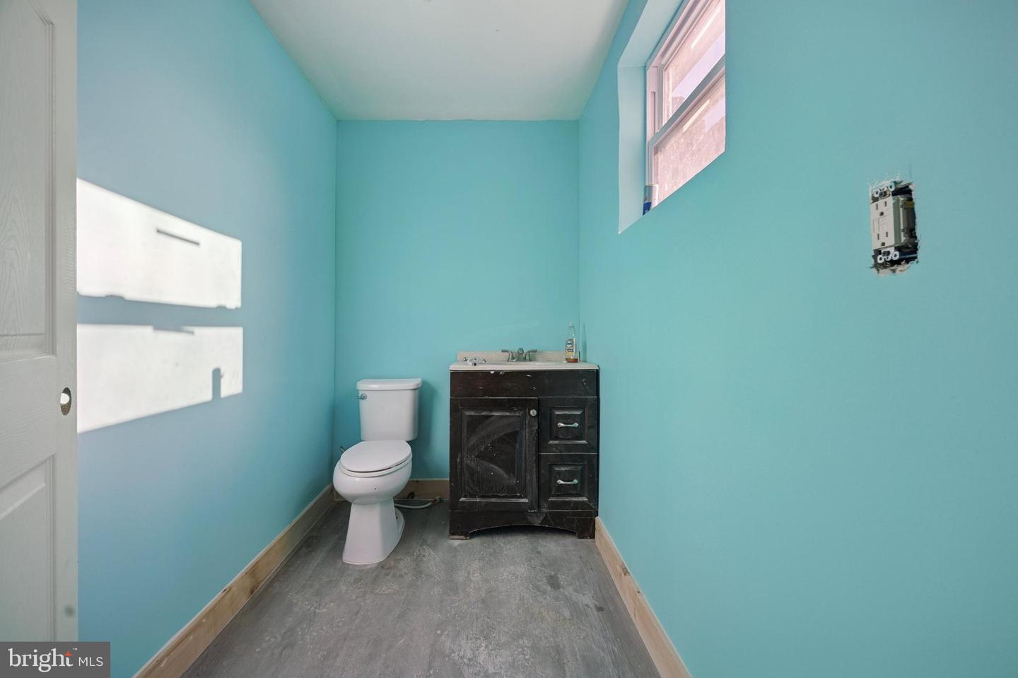 639 S 56th St Property Photo 14