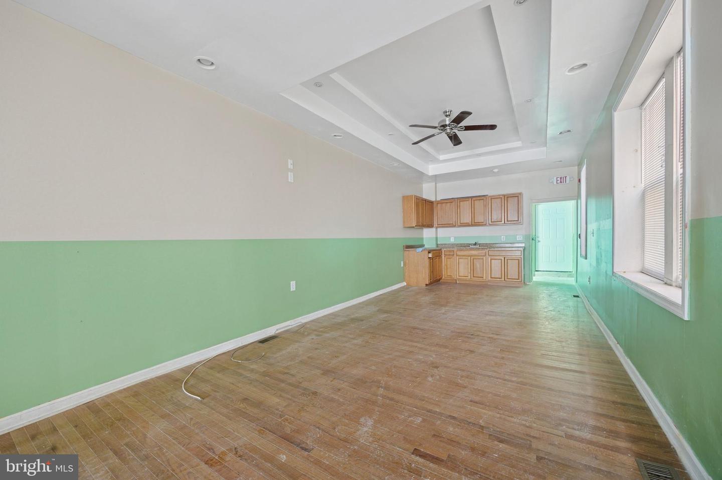 639 S 56th St Property Photo 15