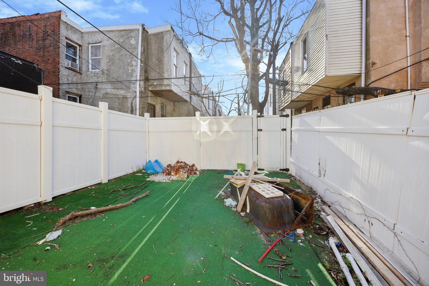639 S 56th St Property Photo 16