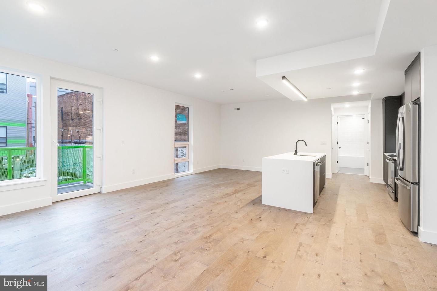 1501 N 31ST ST #PH14 Property Photo 1